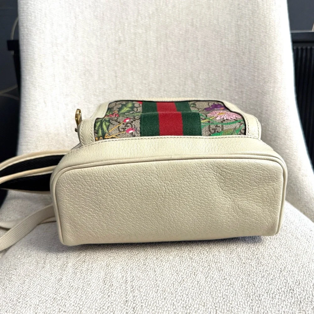 Authentic Gucci Ophidia GG Supreme Flora Backpack bag white leather gold GG logo